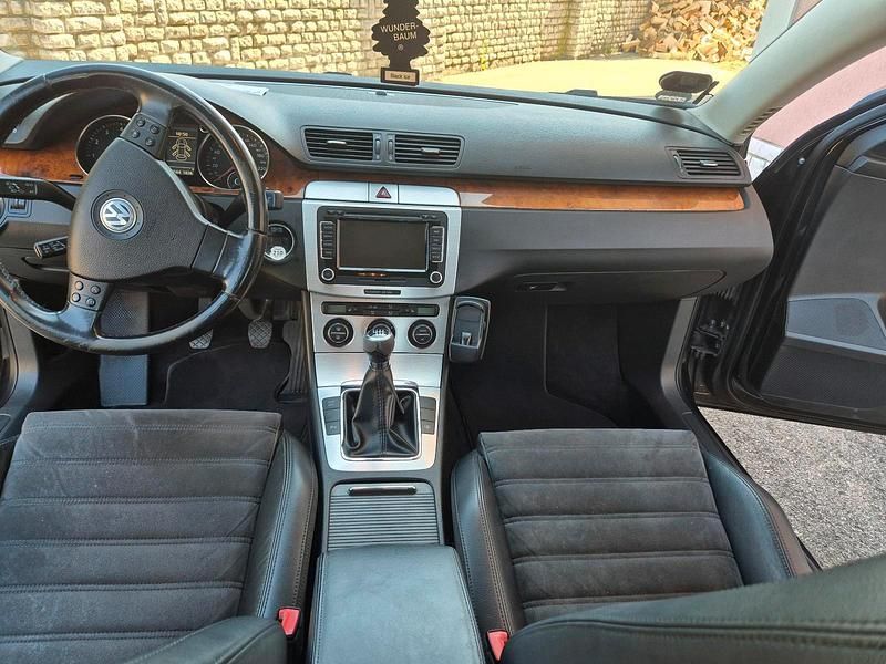 Gebraucht VW Passat 160 PS (117 kW) 2009 Schwarz Limousine