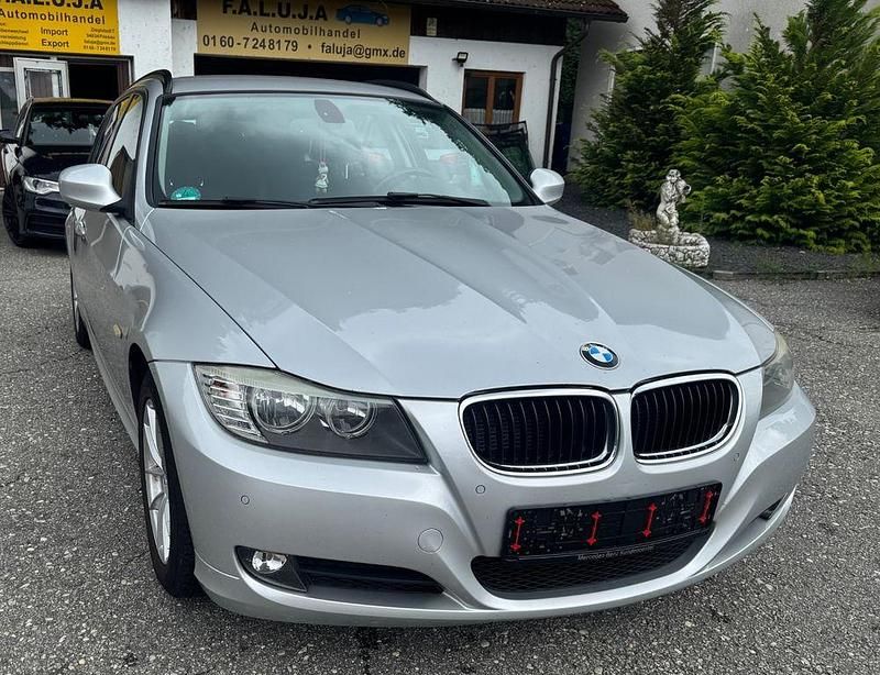 Gebraucht BMW 318 143 PS (105 kW) 2011 Silber Kombi