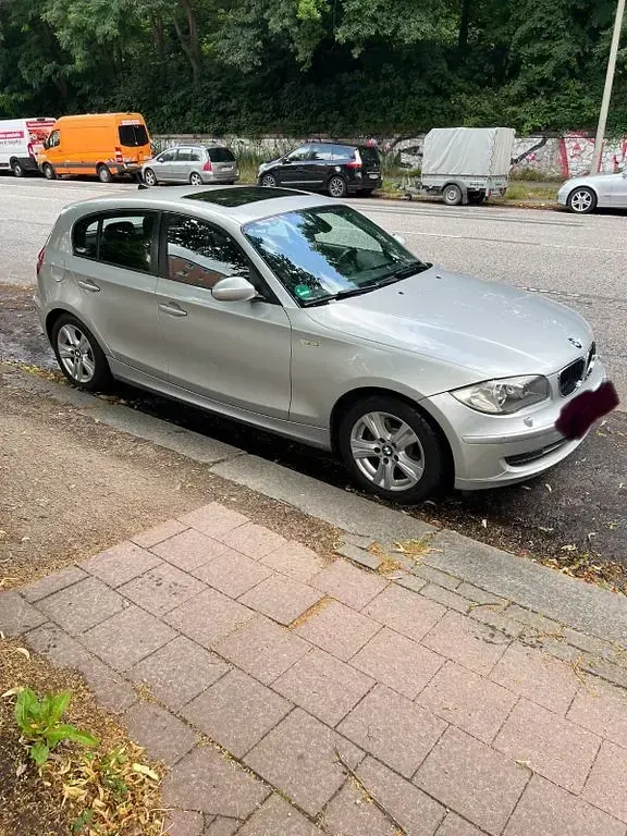 Gebraucht BMW 118 143 PS (105 kW) 2007 Silber Kleinwagen