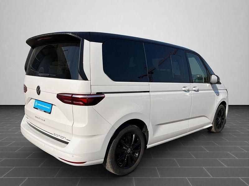 Gebraucht VW Multivan Life 150 PS (110 kW) 2023 Candyweiß Van
