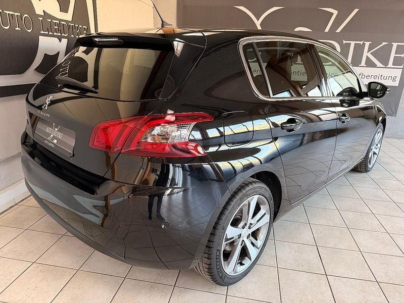 Gebraucht Peugeot 308 131 PS (96 kW) 2019 Schwarz Limousine