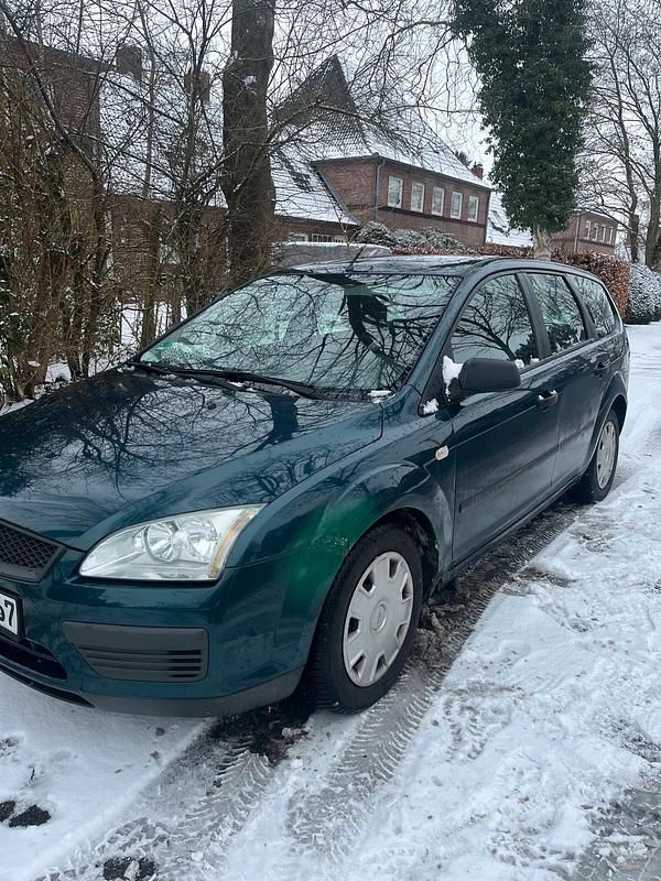 Gebraucht Ford Focus 101 PS (74 kW) 2004 Grün Kleinwagen