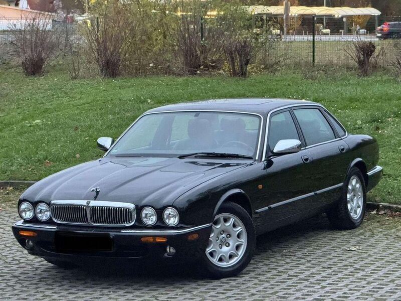 Schwarz Gebraucht 1999 Jaguar XJ Executive Limousine | 7.500 € (Superpreis) - Bild 1/4