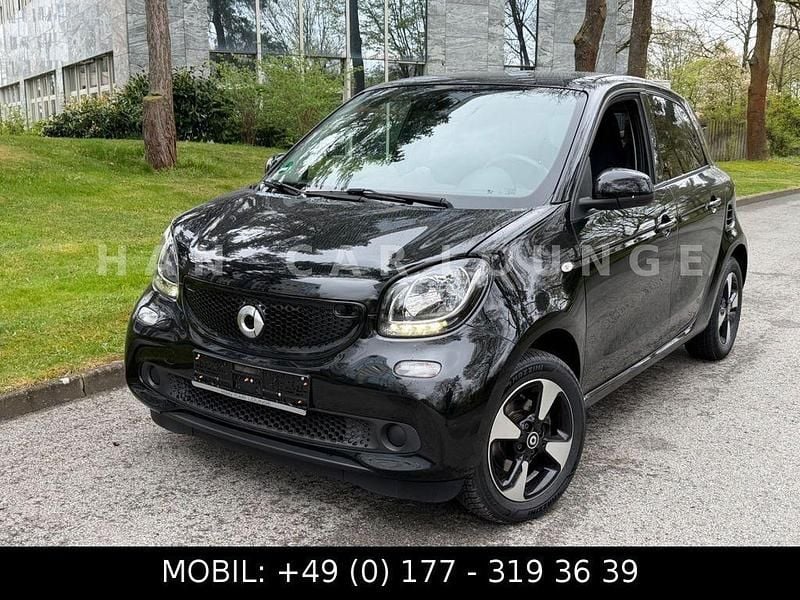 Second-hand Smart ForFour 90 CP (66 kW) 2018 Negru Hatchback