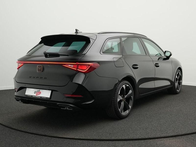 Second-hand Cupra Leon 150 CP (110 kW) 2023 Negru Break