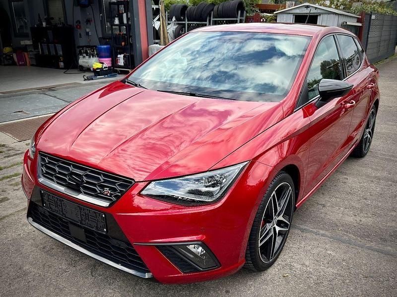 Rot Gebraucht 2019 Seat Ibiza FR Limousine | 16.870 € (Fairer Preis) - Bild 1/4