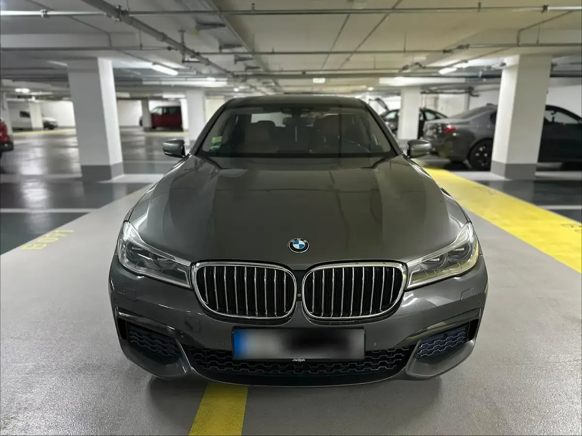 Gebraucht BMW 730 M Sport 265 PS (194 kW) 2018 Grau Limousine