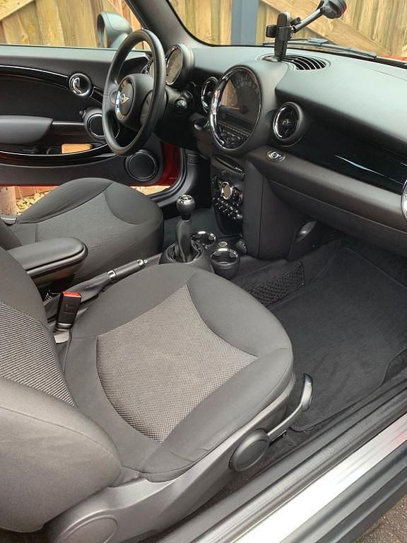 Gebraucht Mini One Cabriolet 98 PS (72 kW) 2016 Rot Cabrio