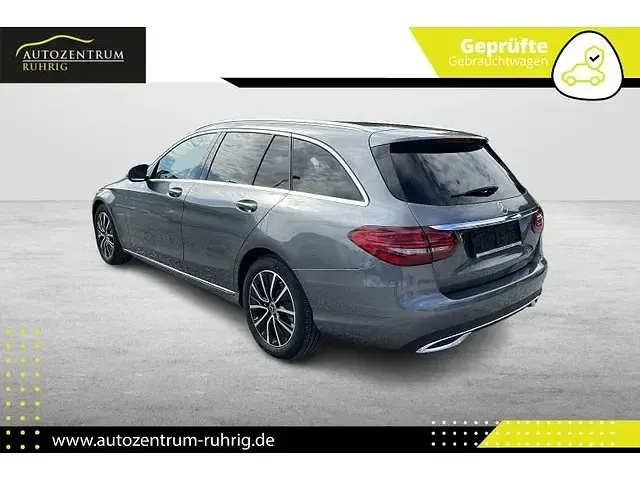 Gebraucht Mercedes C200 Avantgarde 184 PS (135 kW) 2018 Grau Kombi