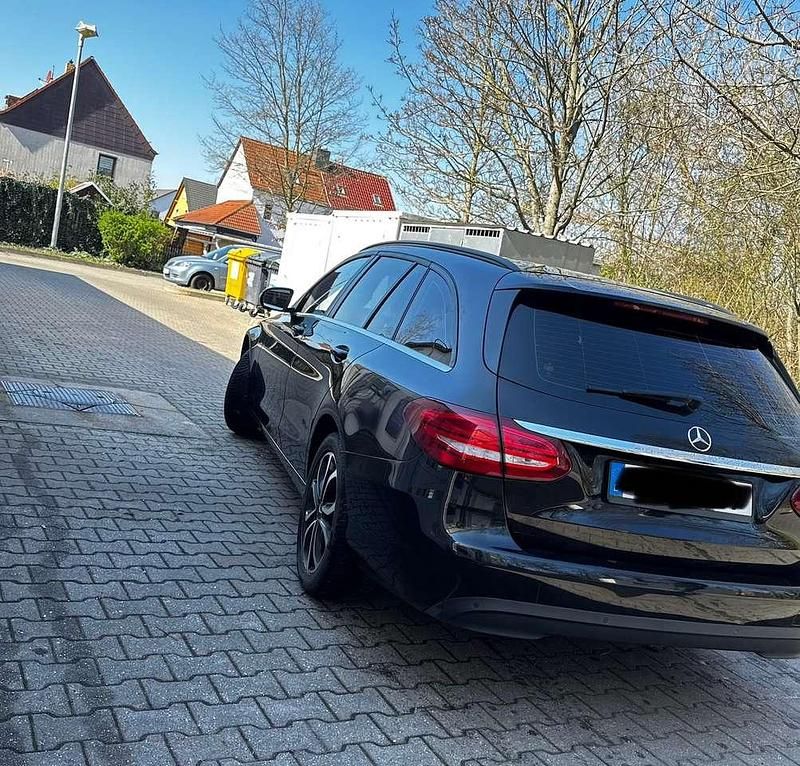 Gebraucht Mercedes C220 Edition 1 170 PS (125 kW) 2014 Kombi
