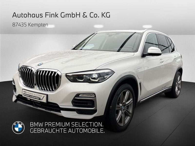 Mineralweiß metallic (metallic) Gebraucht 2019 BMW X5 xLine SUV | 41.790 € (Superpreis) - Bild 1/4