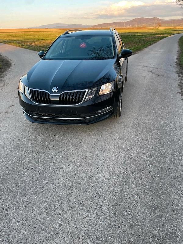 Gebraucht Skoda Octavia 115 PS (84 kW) 2020 Schwarz Kombi