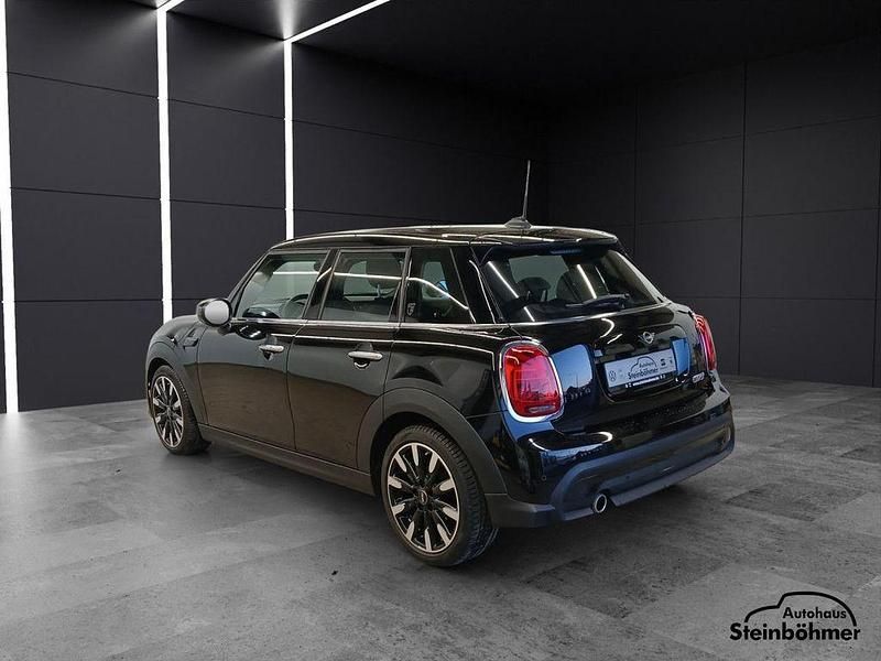 Gebraucht Mini Cooper 136 PS (100 kW) 2021 Midnight black (schwarz) Kleinwagen