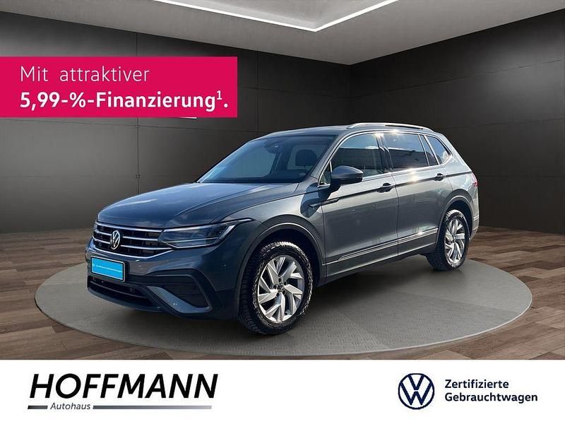 Grau Gebraucht 2023 VW Tiguan Allspace Life SUV | 28.990 € (Superpreis) - Bild 1/3