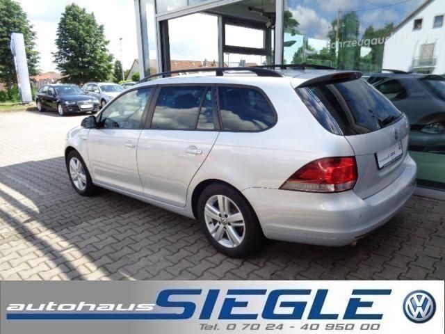 Gebraucht VW Golf VII Business 105 PS (77 kW) 2013 Silber metallic Kombi