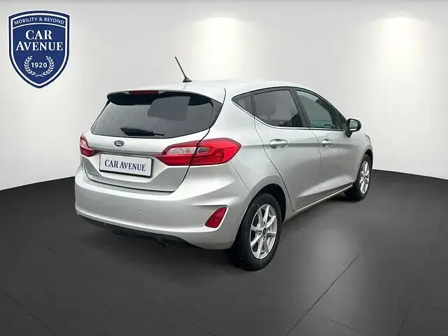 Gebraucht Ford Fiesta Titanium 101 PS (74 kW) 2021 Silber schwarz Kleinwagen