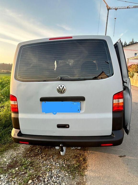 Gebraucht VW Transporter 131 PS (96 kW) 2009 Grau Van
