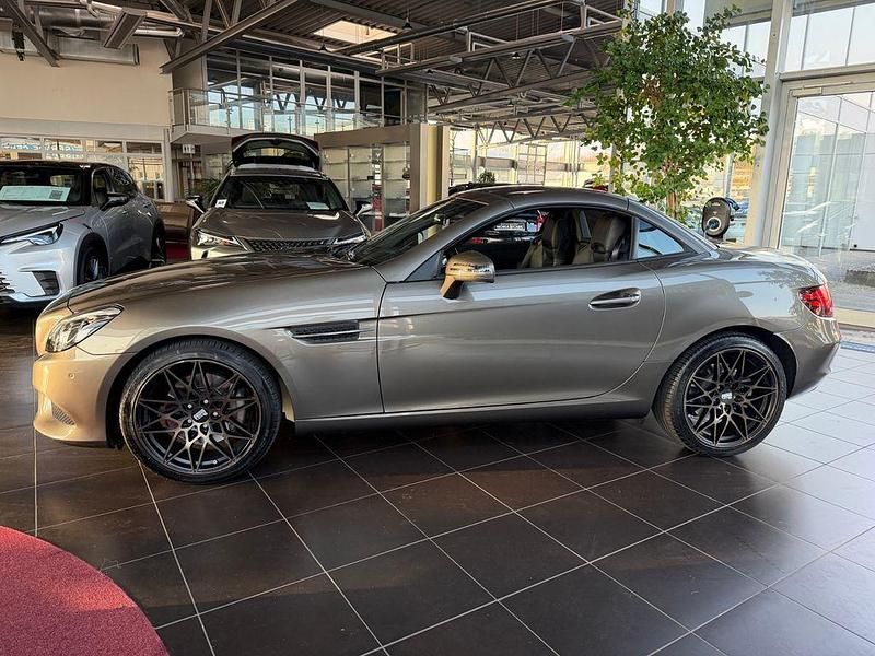 Gebraucht Mercedes SLC200 184 PS (135 kW) 2018 Indiumgrau (metallic) Cabrio