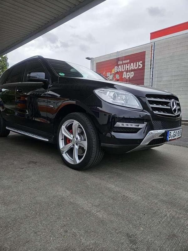 Gebraucht Mercedes 350 258 PS (189 kW) 2012 Schwarz Limousine