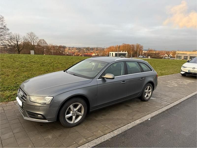 Braun Gebraucht 2012 Audi A4 Kombi | 6.650 € (Superpreis) - Bild 1/4
