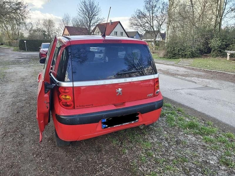 Gebraucht Peugeot 1007 109 PS (80 kW) 2005 Van / Kleinbus