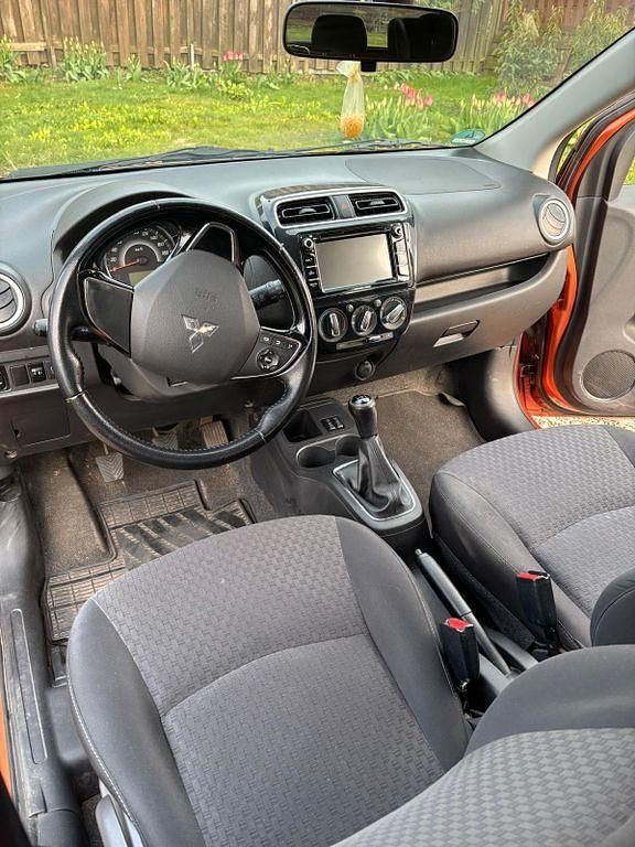 Second-hand Mitsubishi Space Star Edition+ 80 CP (58 kW) 2016 Portocaliu Hatchback