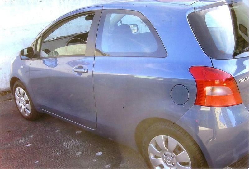 Gebraucht Toyota Yaris Sol 69 PS (50 kW) 2006 Grau Limousine