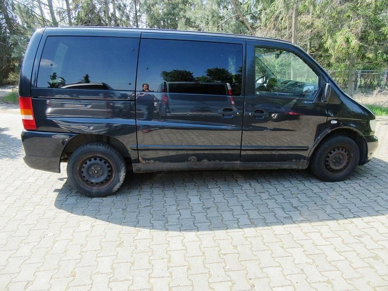 Schwarz Gebraucht 2003 Mercedes Vito Van / Kleinbus | 1.499 € (Superpreis) - Bild 1/3