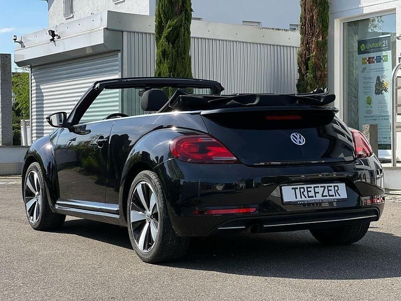Gebraucht VW Beetle Cabriolet Design 105 PS (77 kW) 2017 Schwarz Cabrio