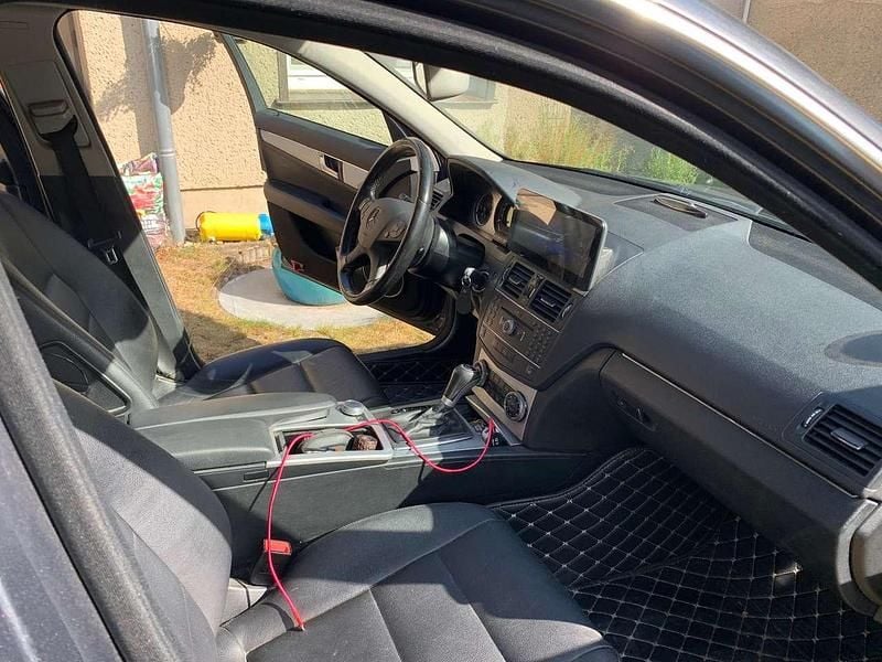 Grau Gebraucht 2008 Mercedes C220 Avantgarde Kombi | 3.400 € (Guter Preis) - Bild 1/4