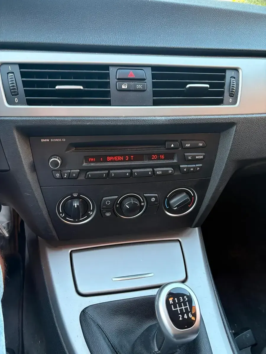Gebraucht BMW 320 170 PS (125 kW) 2007 Schwarz Kombi