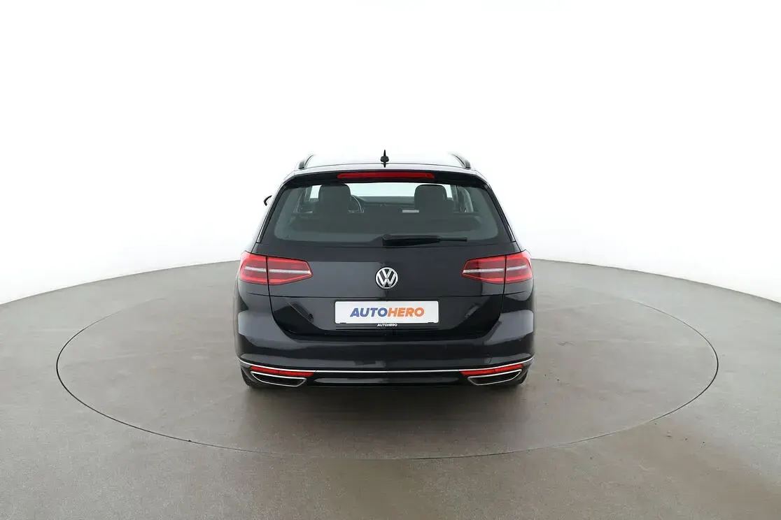 Gebraucht VW Passat Comfortline 190 PS (139 kW) 2019 Schwarz Kombi