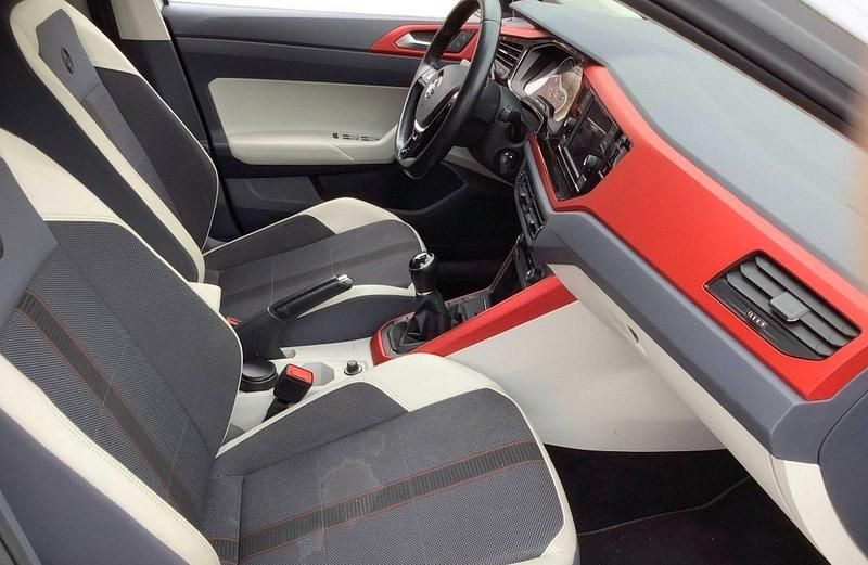 Gebraucht VW Polo Beats 75 PS (55 kW) 2017 Weiß Kleinwagen