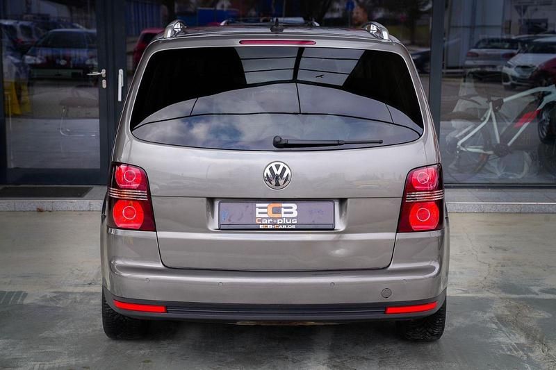 Gebraucht VW Touran United 140 PS (102 kW) 2008 Grau Van / Kleinbus
