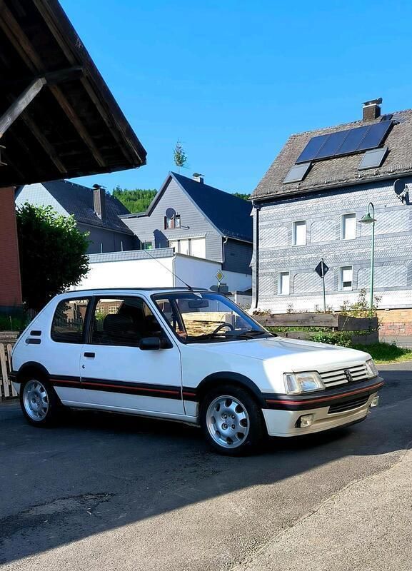 Weiß Gebraucht 1989 Peugeot 205 GTi Kleinwagen | 18.500 € - Bild 1/4