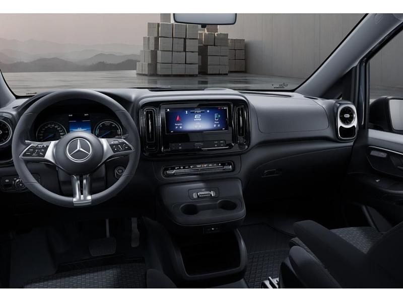 Gebraucht Mercedes e-Vito 85 kW (116 PS) 2024 Silber Van / Kleinbus