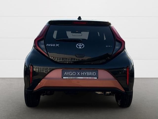 Neu Toyota Aygo X 116 PS (85 kW) 2026 Gruen SUV