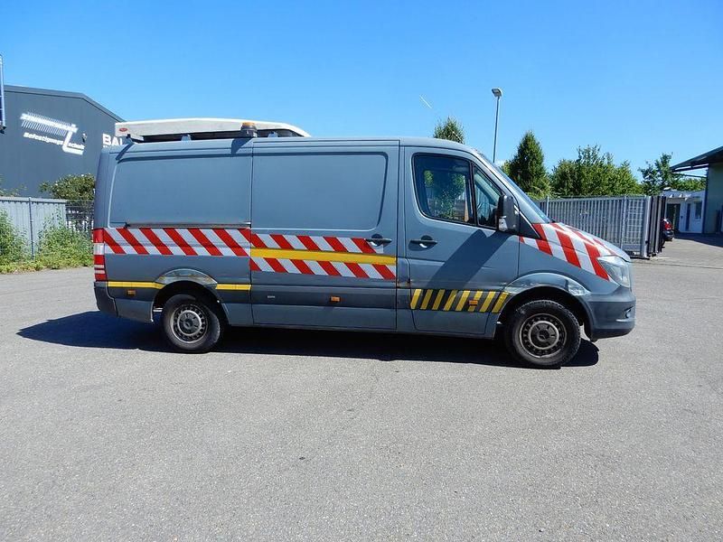 Gebraucht Mercedes Sprinter 163 PS (119 kW) 2014 Blau Van