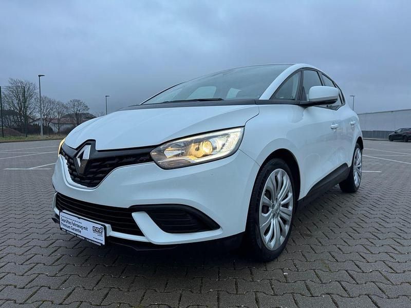 Weiß Gebraucht 2017 Renault Scénic IV Life Van / Kleinbus | 9.999 € (Guter Preis) - Bild 1/4