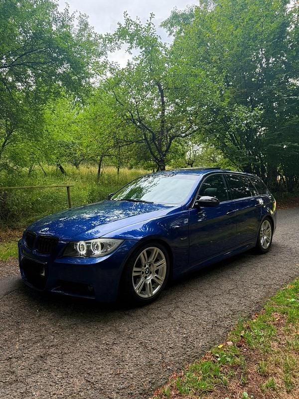 Blau Gebraucht 2006 BMW 320 M Sport Kombi | 4.200 € (Fairer Preis) - Bild 1/4