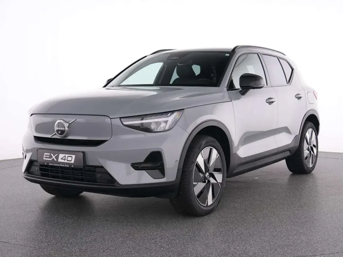 Gebraucht Volvo EX40 Plus 185 kW (252 PS) 2025 Vapour grey / metallic SUV