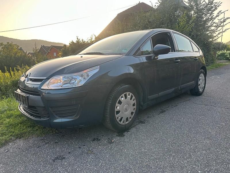 Blau Gebraucht 2010 Citroën C4 Limousine | 1.500 € (Fairer Preis) - Bild 1/4