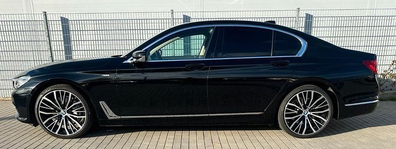 Gebraucht BMW 730 265 PS (194 kW) 2016 Schwarz Limousine