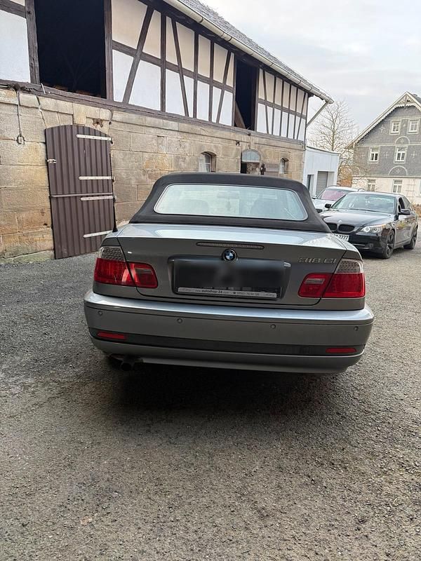 Gebraucht BMW 318 Cabriolet 150 PS (110 kW) 2005 Grau Cabrio