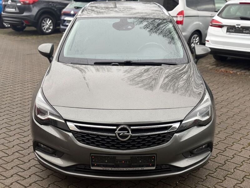 Grau Gebraucht 2018 Opel Astra Kombi | 7.999 € (Fairer Preis) - Bild 1/4