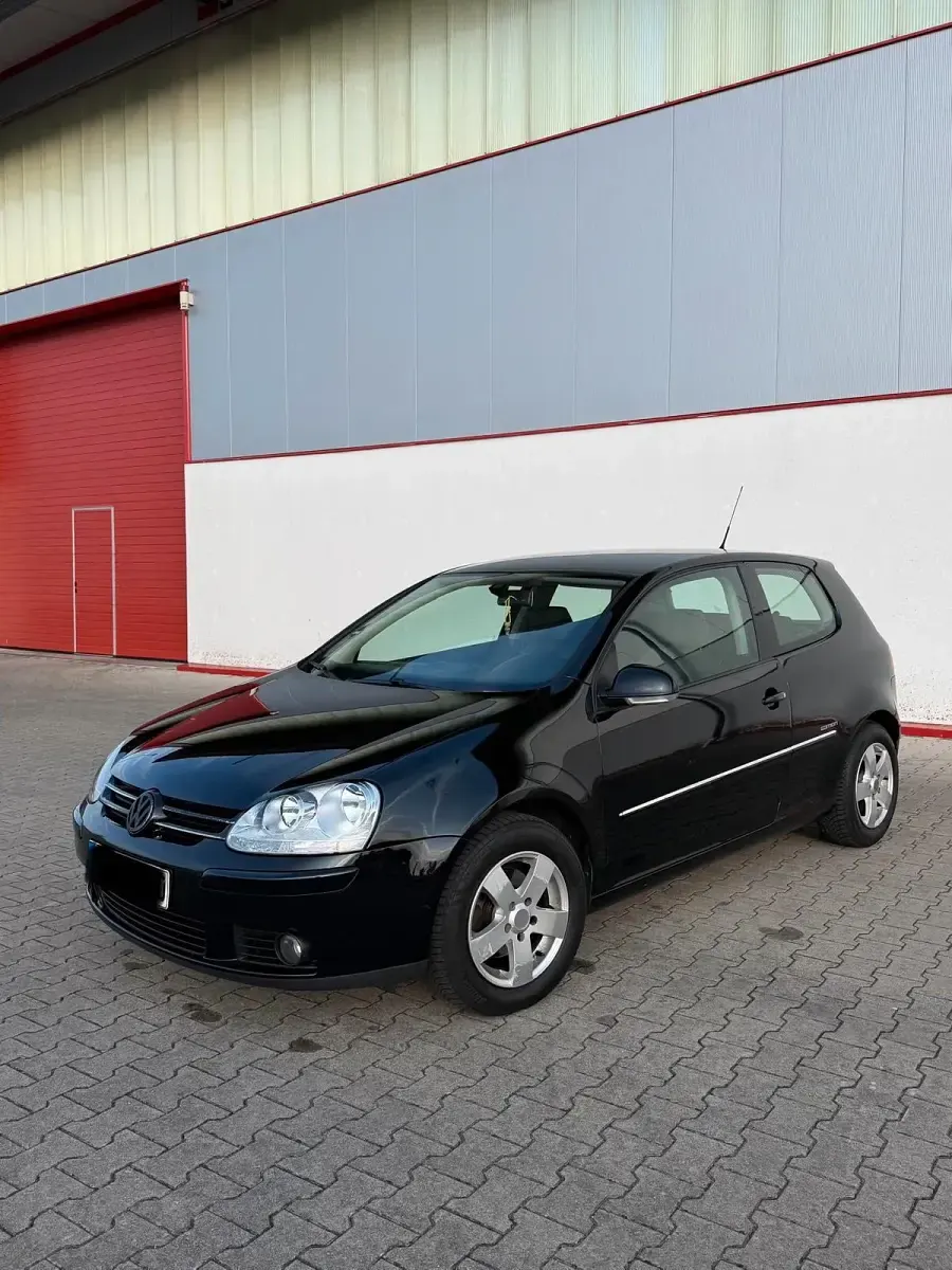Gebraucht VW Golf VI 75 PS (55 kW) 2008 Schwarz Kleinwagen