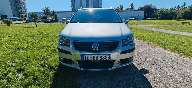 Silber Gebraucht 2009 VW Touran Cross Van / Kleinbus | 3.800 € (Superpreis) - Bild 1/4