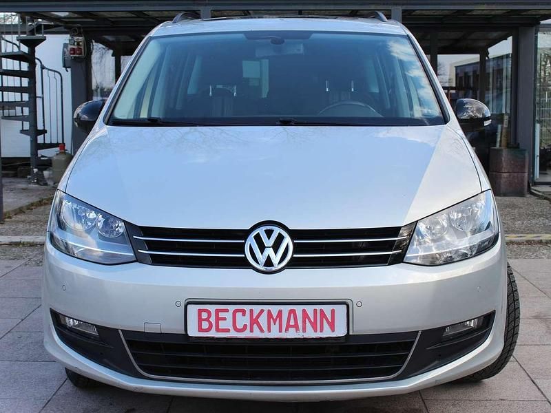 Gebraucht VW Sharan Match 140 PS (102 kW) 2012 Silver leaf metallic Van / Kleinbus