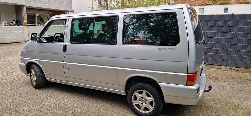 Usata VW Multivan 102 CV (75 kW) 2002 Argento Monovolume