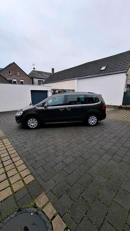 Braun Gebraucht 2014 VW Sharan Van / Kleinbus | 8.700 € (Superpreis) - Bild 1/4